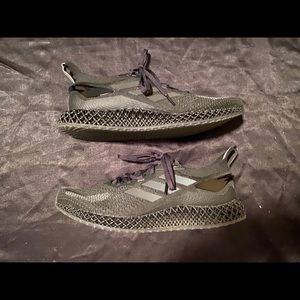 X90004D Running Shoes